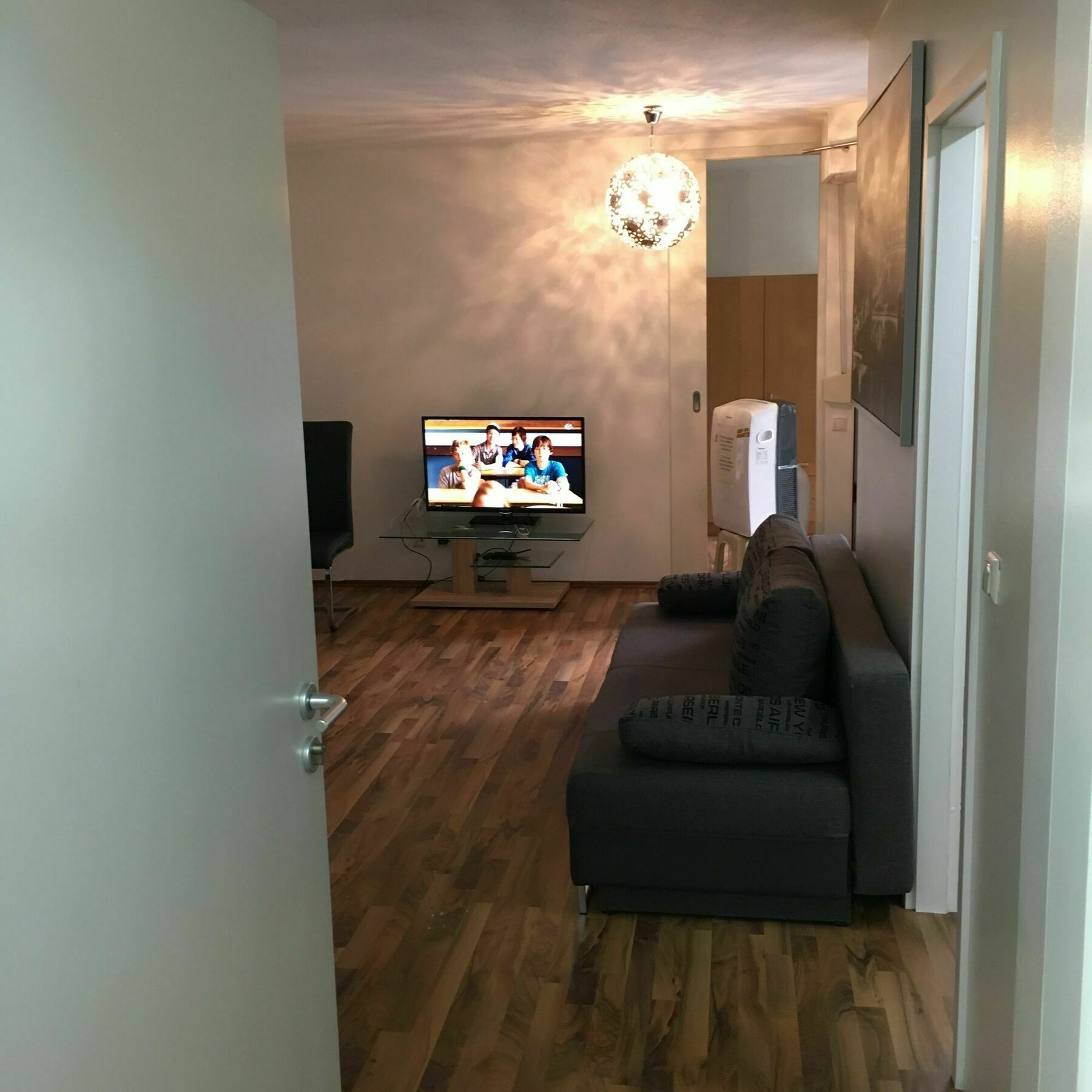 شقة Kn Kahtan Boarding House ميونيخ المظهر الخارجي الصورة