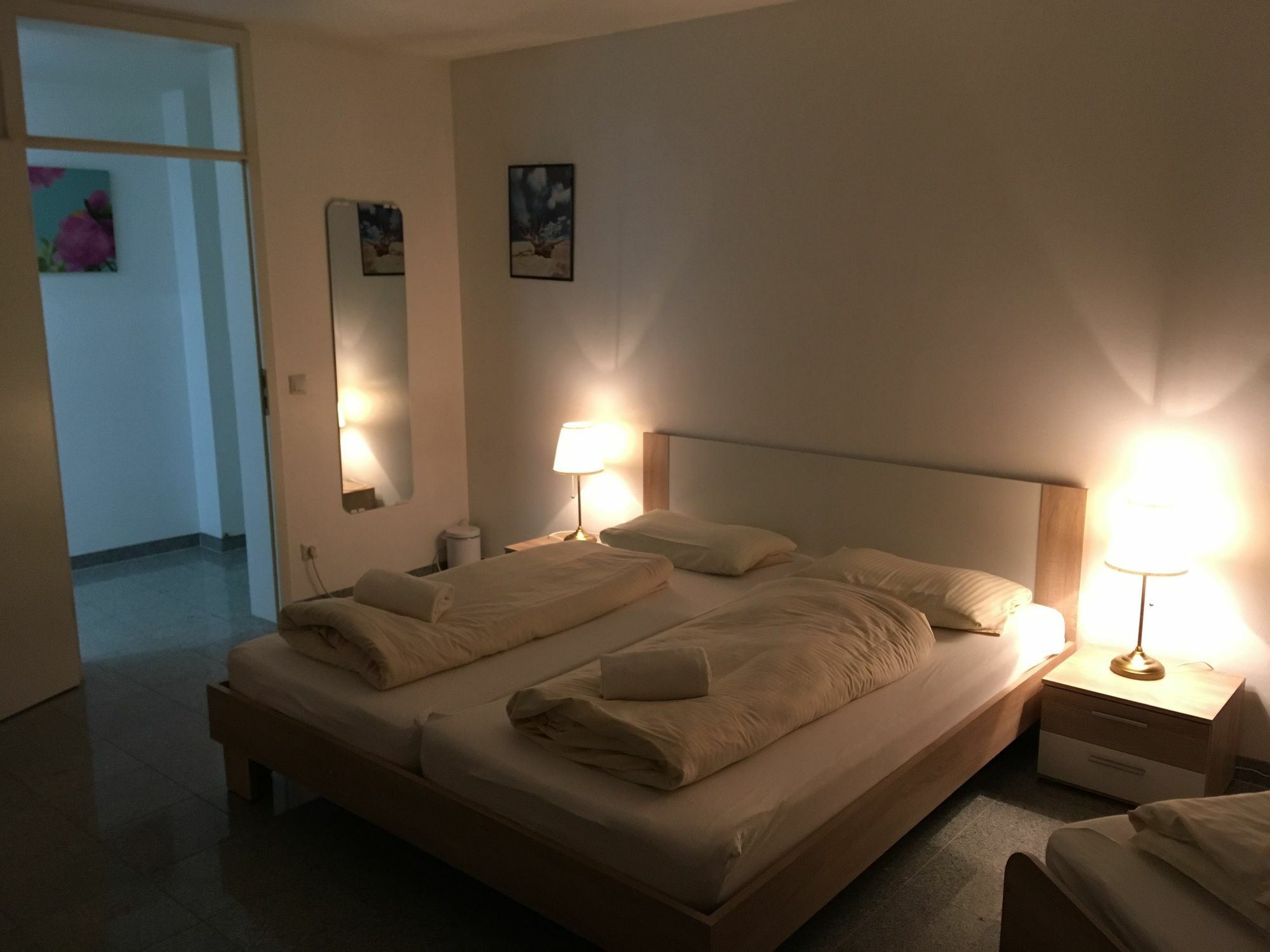 شقة Kn Kahtan Boarding House ميونيخ المظهر الخارجي الصورة