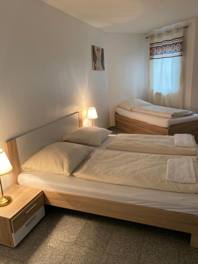 شقة Kn Kahtan Boarding House ميونيخ المظهر الخارجي الصورة